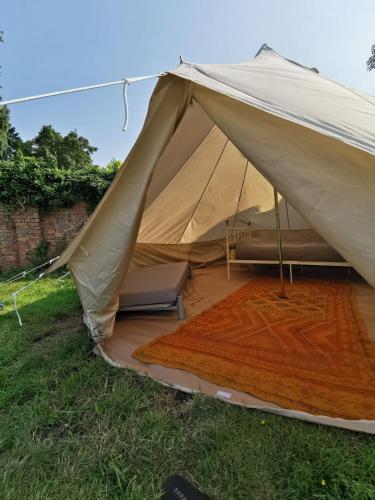 Glamping Bell Tent 4m - Sleeps upto 4 reception